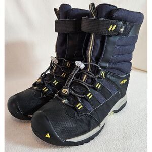 Keen Kids Black and Yellow Snow Boots